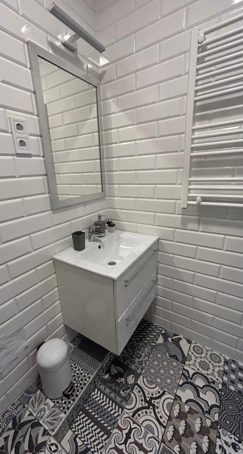 Gabend'I Apartman エゲル エクステリア 写真